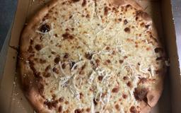 Alfredo Pizza